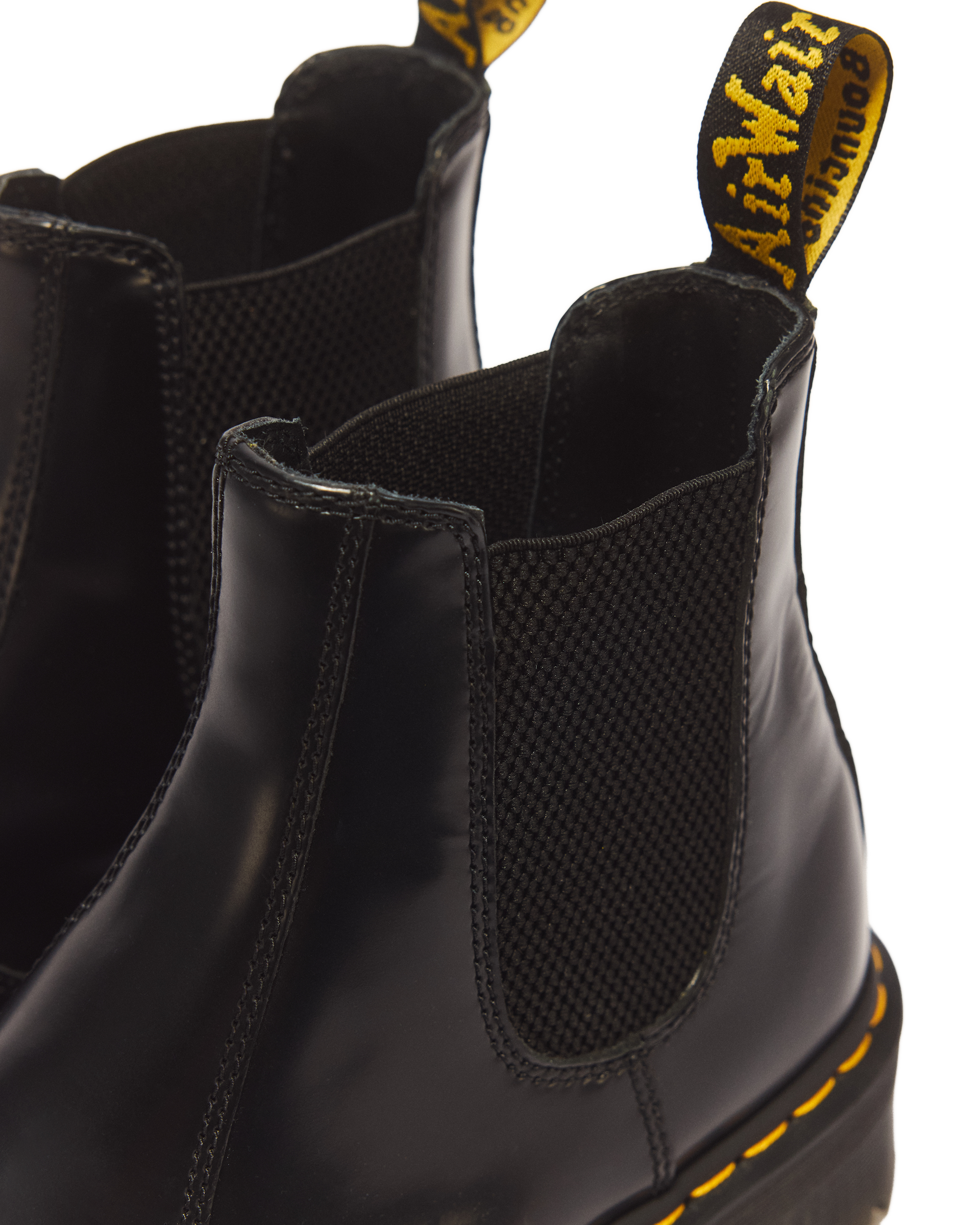 2976 Smooth Leather Platform Chelsea Boots