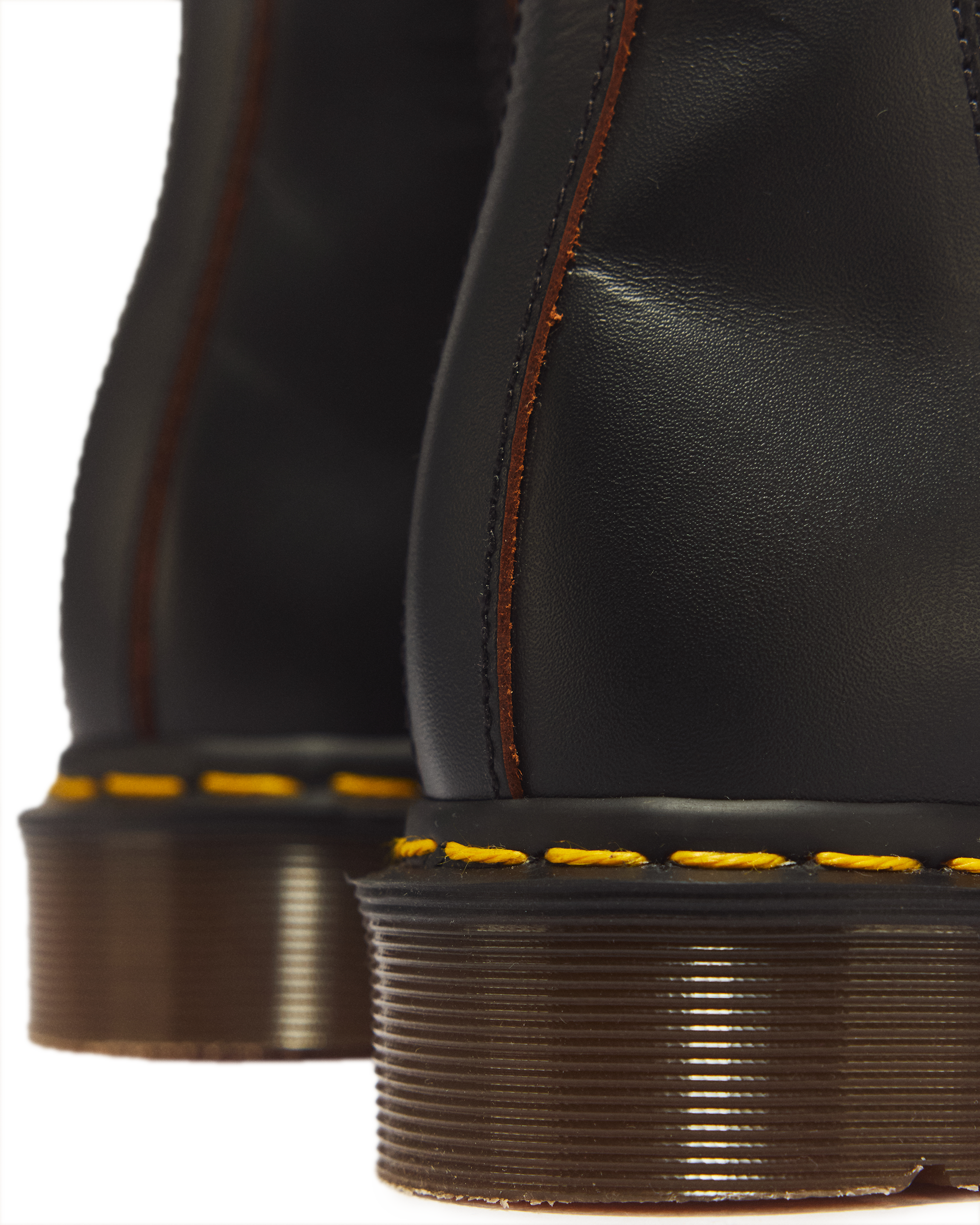 2976 Vintage Made In England Chelsea Boots
