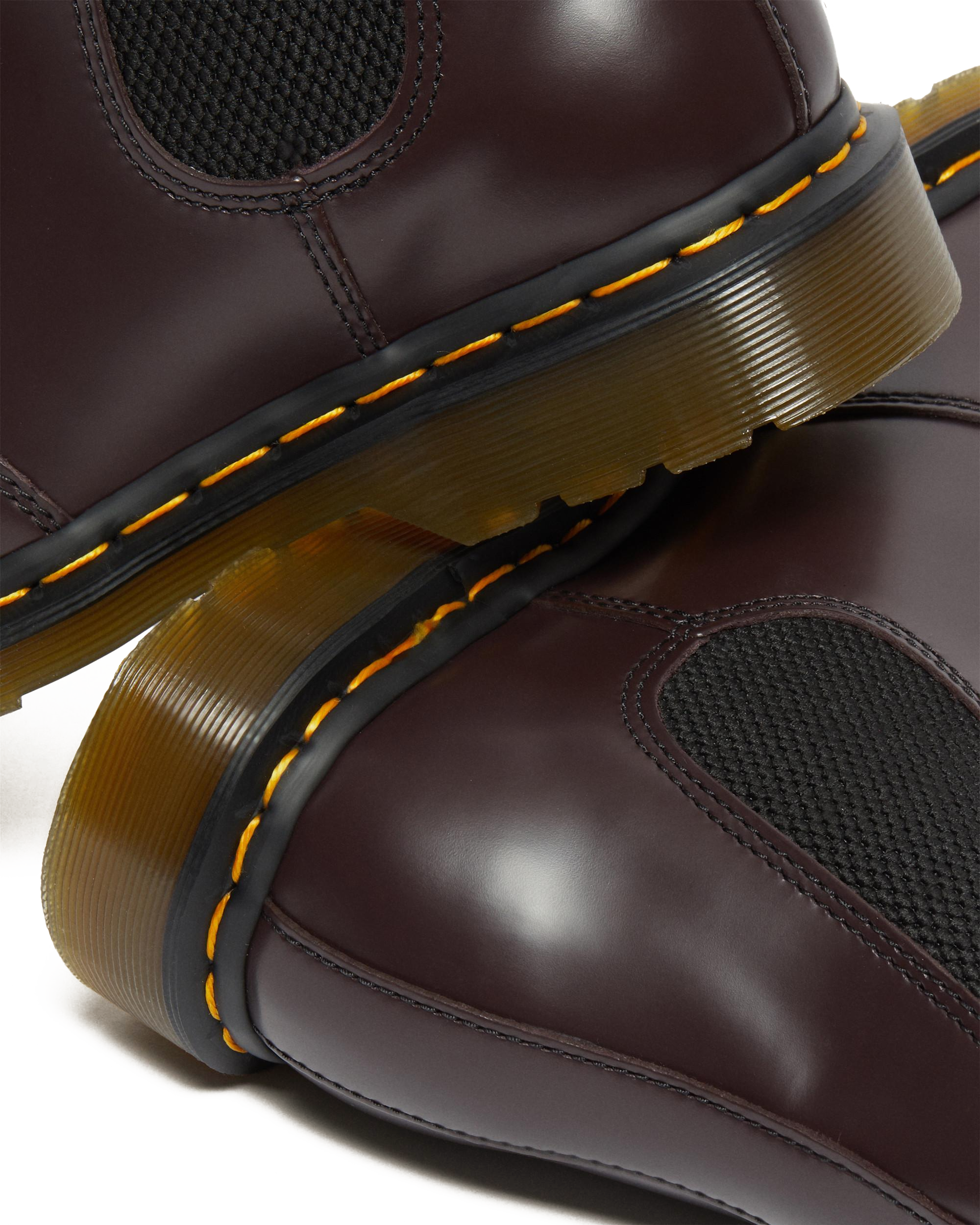 2976 Yellow Stitch Smooth Leather Chelsea Boots