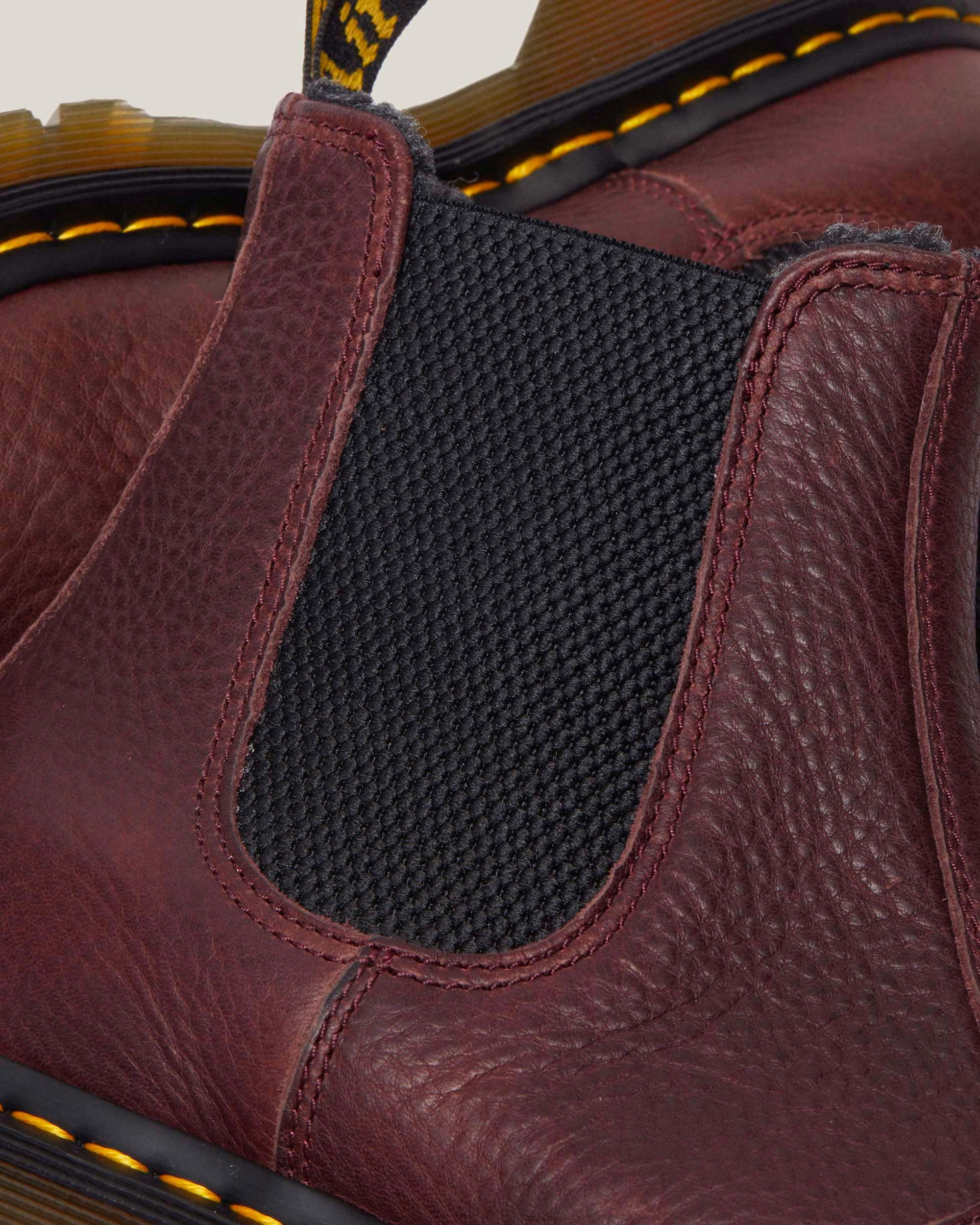 2976 Grizzly Fleece Lined Chelsea Boots